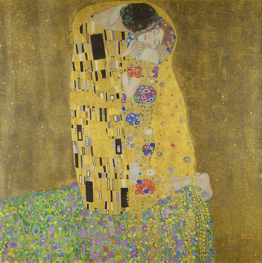 The Kiss by Gustav Klimt (T-Shirt)