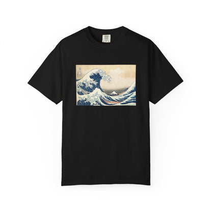 The Great Wave off Kanagawa by Katsushika Hokusai (T-Shirt)