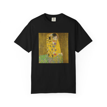 The Kiss by Gustav Klimt (T-Shirt)